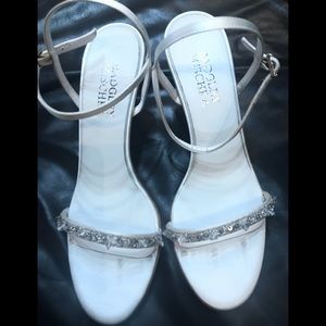 Vintage mid heel Badgley Mischka sandal